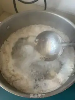 Make Ink fish dry mushroom chicken soup step 4