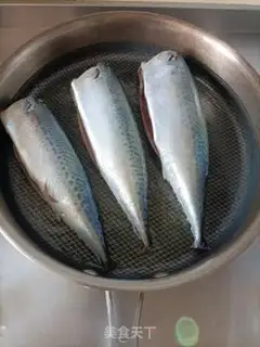 Make Tomato bluefish step 1