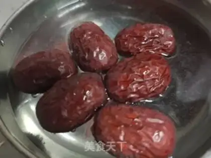 Make A red date spinach step 6