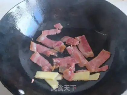 Make Ham stew and bean curd step 3