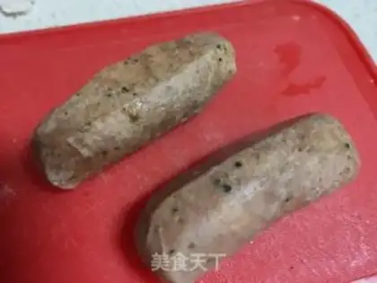Make Sausage caterpillar roll step 6