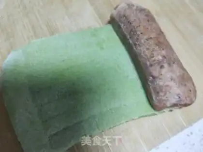 Make Sausage caterpillar roll step 9
