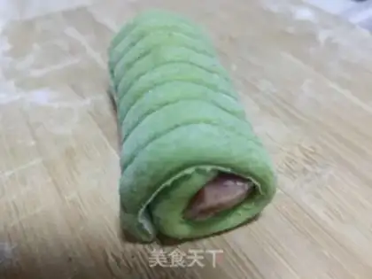 Make Sausage caterpillar roll step 10