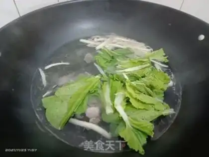 Make Skinny cabbage soup step 1