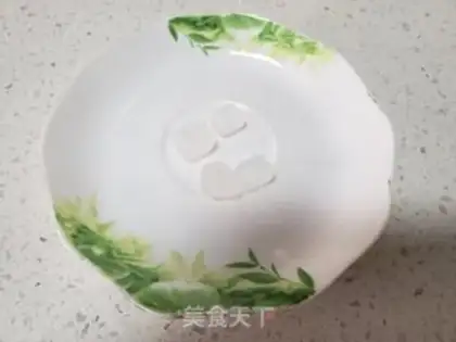 Make White radish iced tea step 1