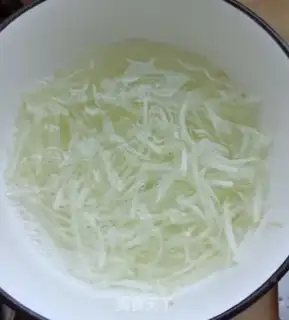Make White radish gravy step 3