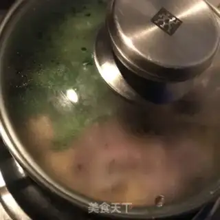 Make Fried omelet beef rolls for bubble noodles step 8
