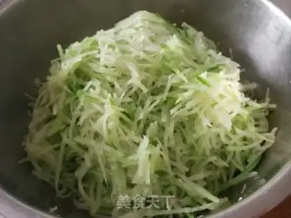 Make A radish pink bun step 1