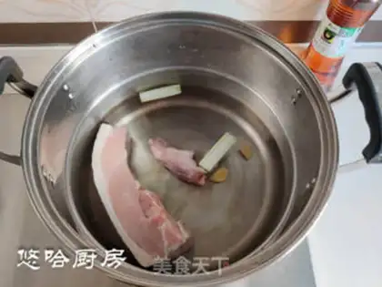 Make Sour sauce step 1
