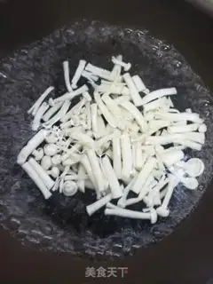 Make Seafood mushrooms and smelt eggs step 5
