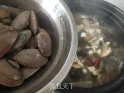 Make A sour seafood pan step 11