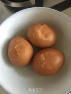 Make Oglywood dates boiled eggs step 4