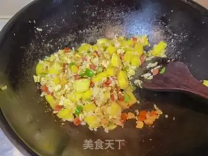 Make Pineapple rice step 17