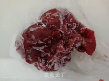 Make Roach beef soup step 1