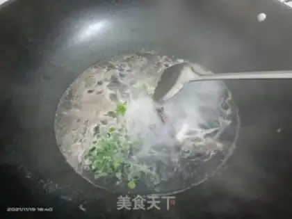 Make Roach beef soup step 3