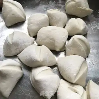 Make The cabbage meat bun step 5