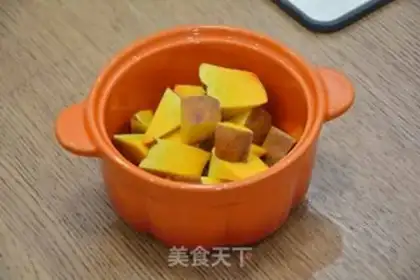 Make A pot of double soup step 2