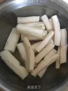Make ♪ The carrots and lily ♪ step 0