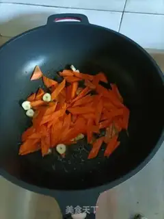 Make Cream pepper carrots for pork step 1