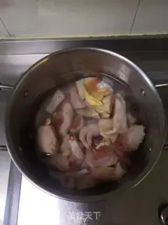 Make Piggy belly chicken step 1