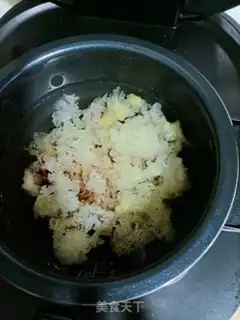 Make Three-colour rough rice stew silver ears step 3