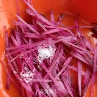 Make Eggs and carrots step 4