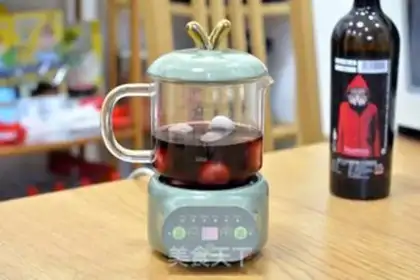 Make A red pear step 4