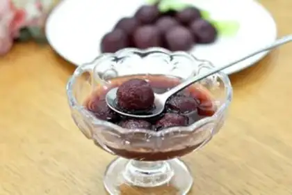 Make A red pear step 8
