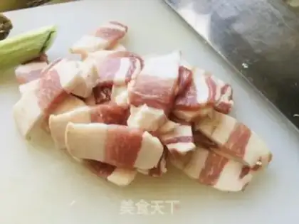 Make Creamed cabbage with potatoes step 0