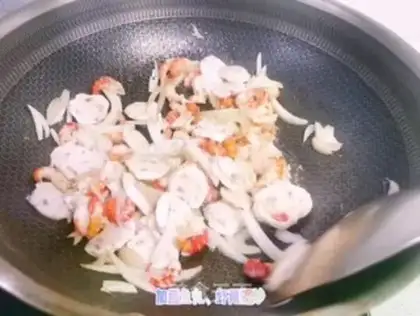 Make Tomato shrimp pasta step 6