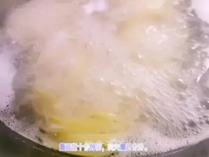 Make Tomato shrimp pasta step 8