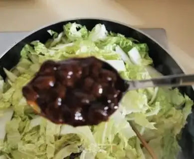 Make Meat sauce cabbage step 3