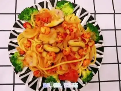 Make Tomato shrimp pasta step 17