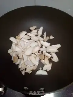 Make Apricot tofu soup step 1