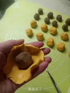 Make Chestnut pumpkin step 6