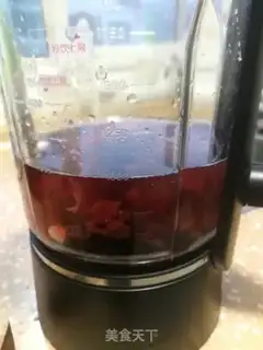 Make Peanuts with black rice and silver ears step 1