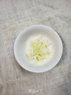 Make Fried flowers step 2