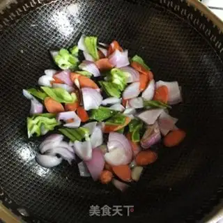 Make Onion ham noodles step 4