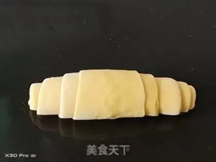 Make Pumpkin coconut roll step 5