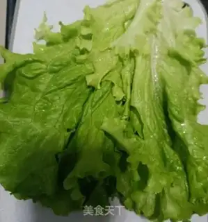 Make Barbecue sausage salad step 1