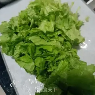 Make Barbecue sausage salad step 2