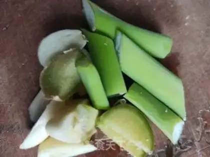 Make Red-burned flatfish step 2