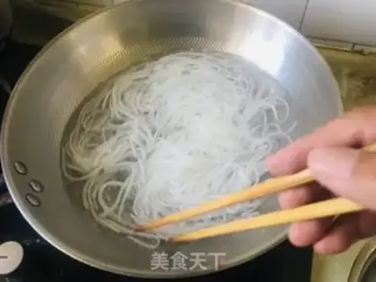 Make Cracker gravy step 2