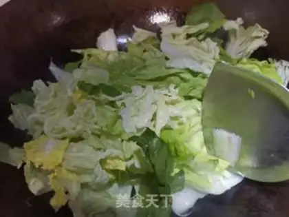 Make Hand torn cabbage step 3