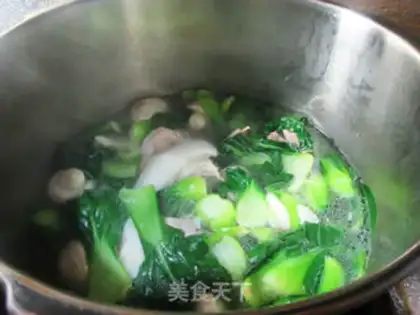 Make Mushroom greens and pork step 8