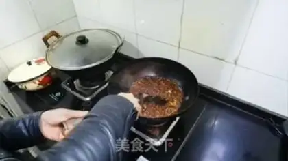 Make Battery noodles step 8