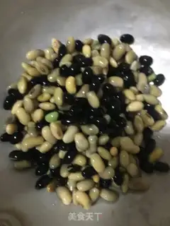 Make Fresh black bean soy sauce step 4