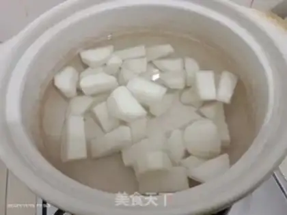 Make The radish soup step 1