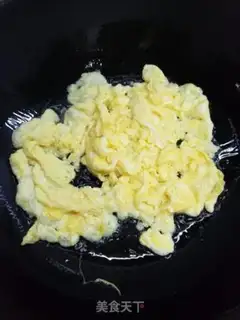 Make Pepper onion mushroom fried eggs step 1