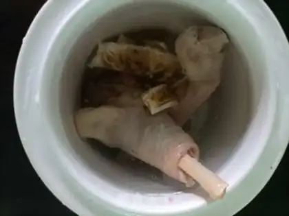 Make Chicken-legged chicken claw and fish glue step 2